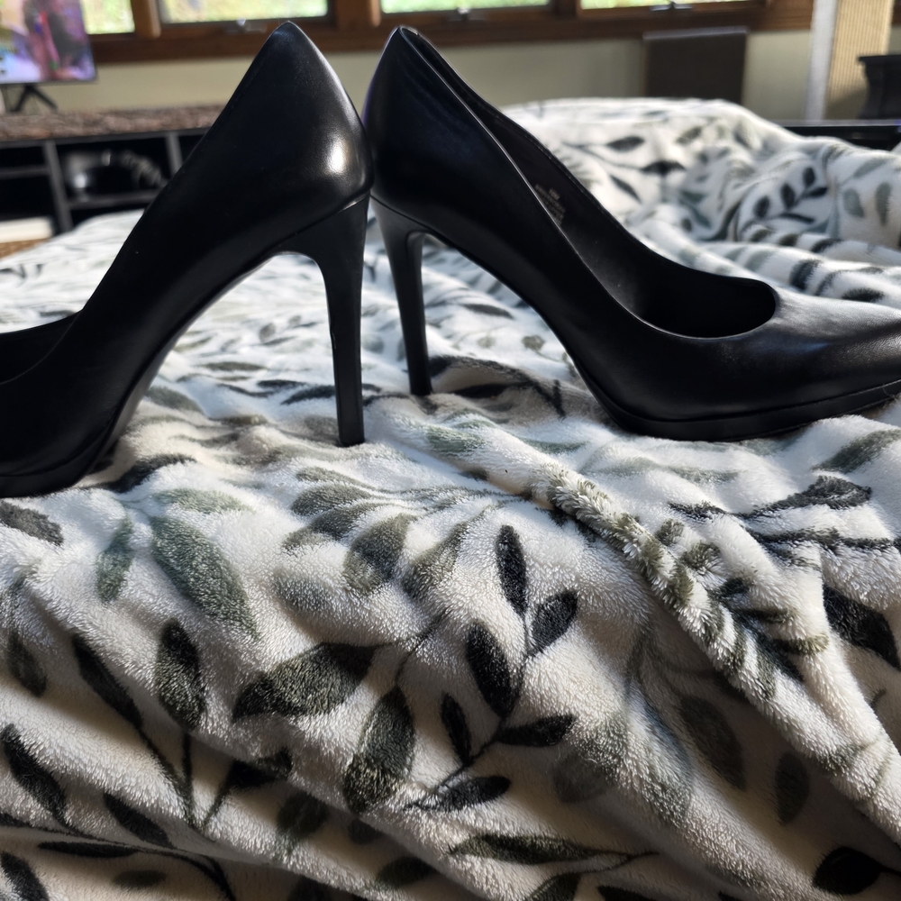 Nine West Classic Black Heels
